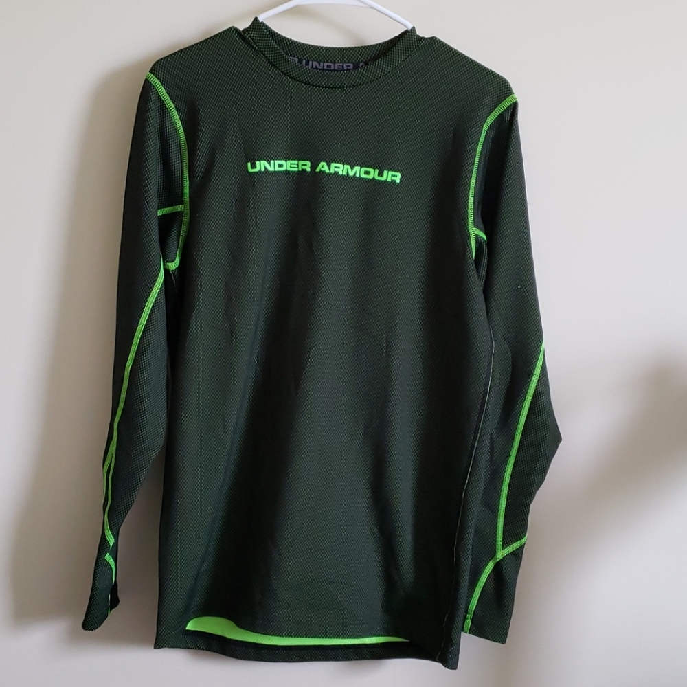 Under Armour Long Sleeve shirt